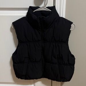 Women’s Cropped Black Puffer Vest